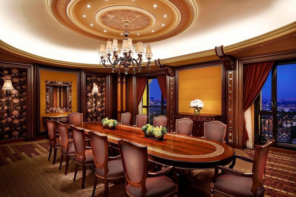The Ritz-Carlton, Jeddah - Room
