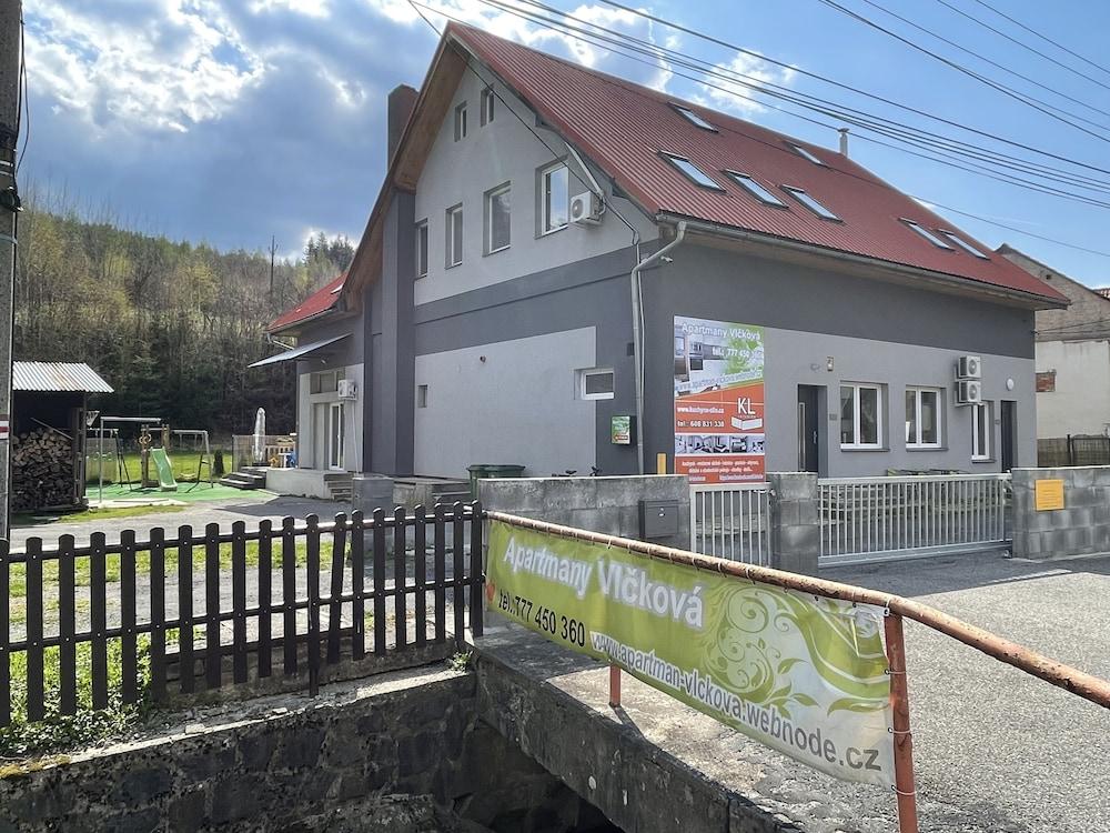 Apartmany Vlčková Exterior
