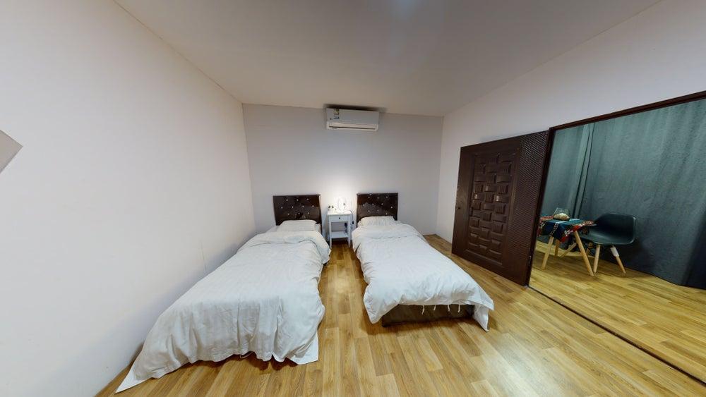 Comfy Chalet with Shared Pool | 840