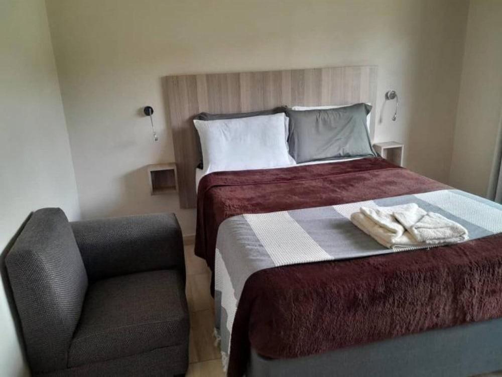Executive Apartment With 2 Beds Kitchenette - 2072