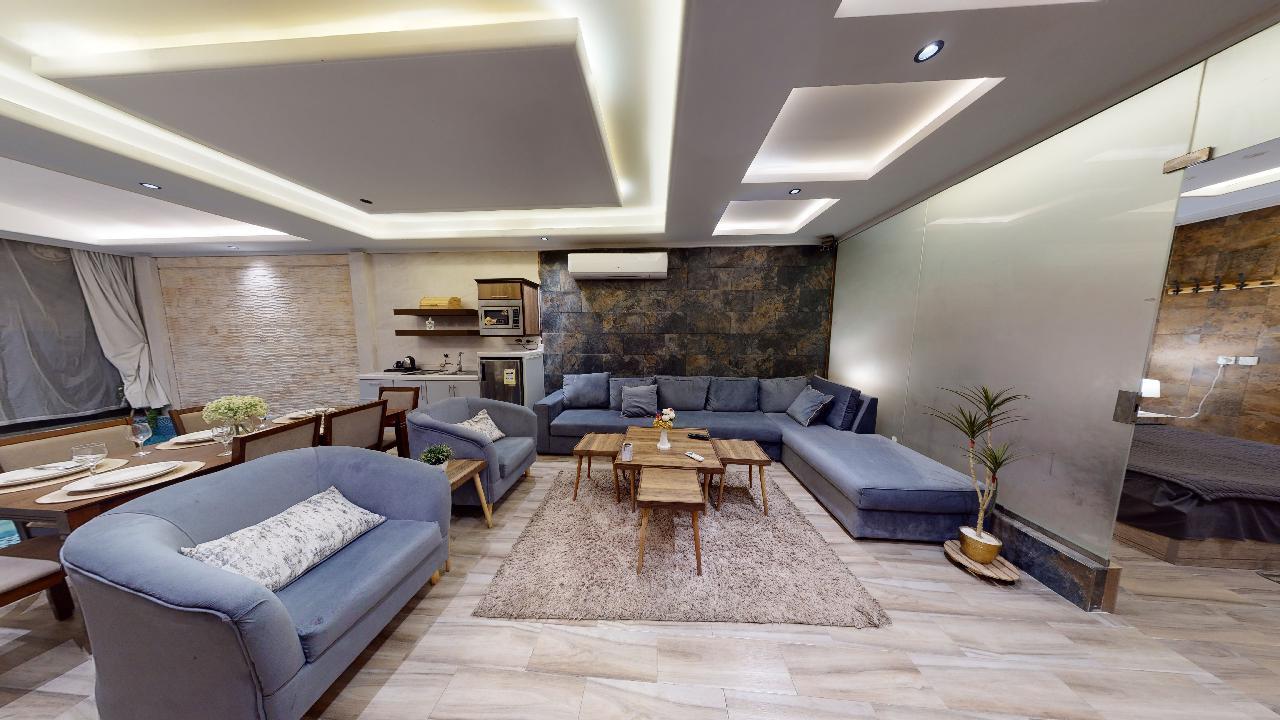 Amazing Chalet with Comfortable and Simple Furniture | 1249