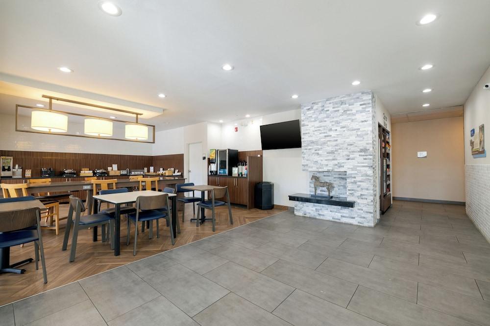 Fairfield Inn by Marriott Dothan Lobby