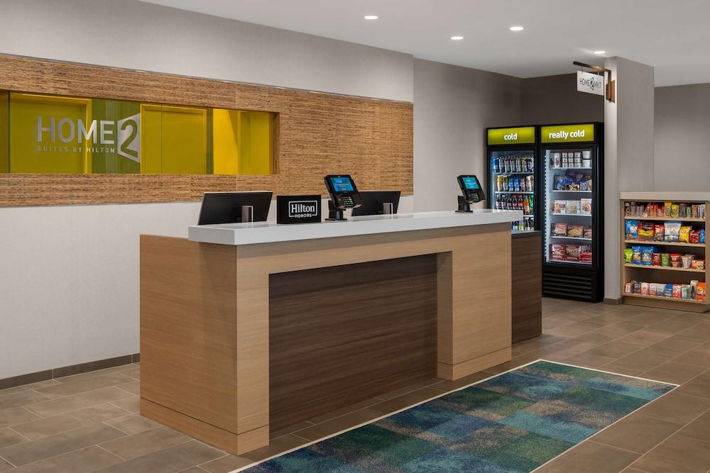 Home2 Suites by Hilton Des Moines at Drake University Reception