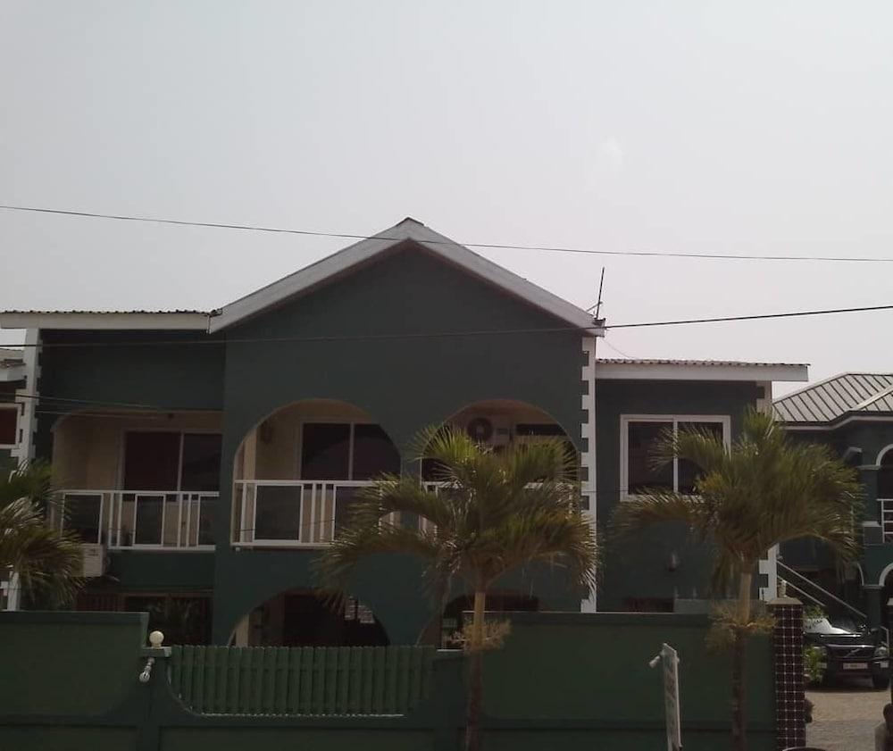 Mace Lodge