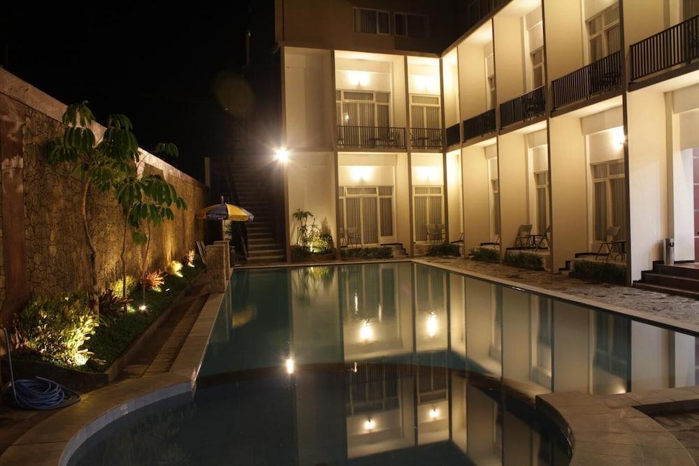 Seulawah Grand View Waterslide