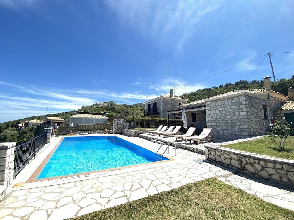Executive Villa Scorpidi With Private Pool Waterslide