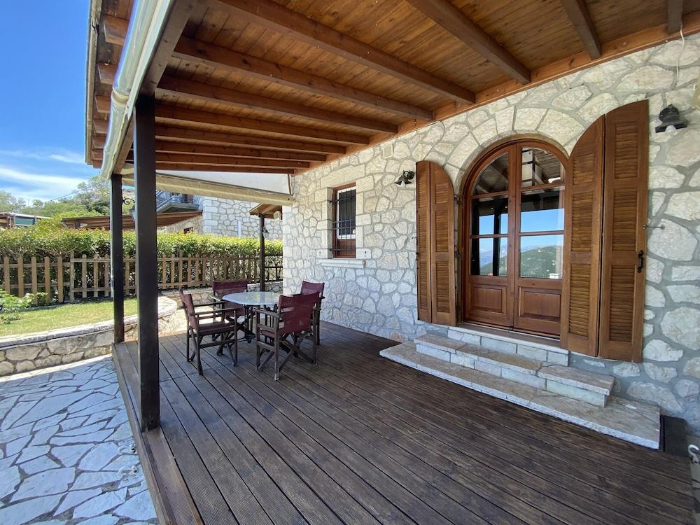 Executive Villa Scorpidi With Private Pool Balcony