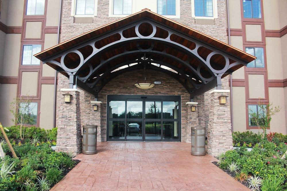 Staybridge Suites Houston IAH - Beltway 8 by IHG Exterior