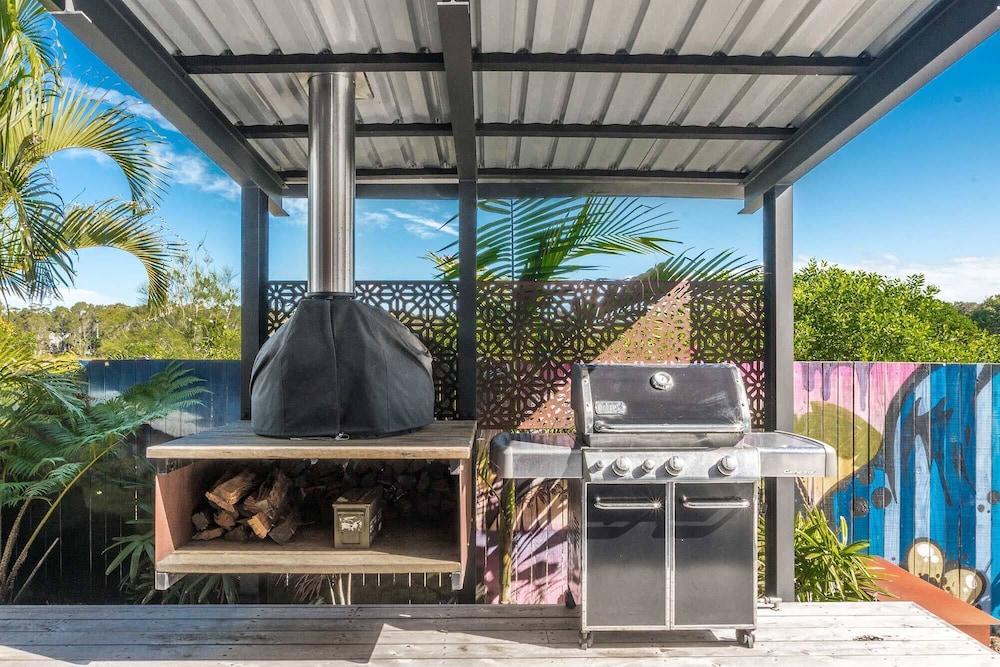 Your Luxury Escape - Beach Box BBQ/Picnic Area