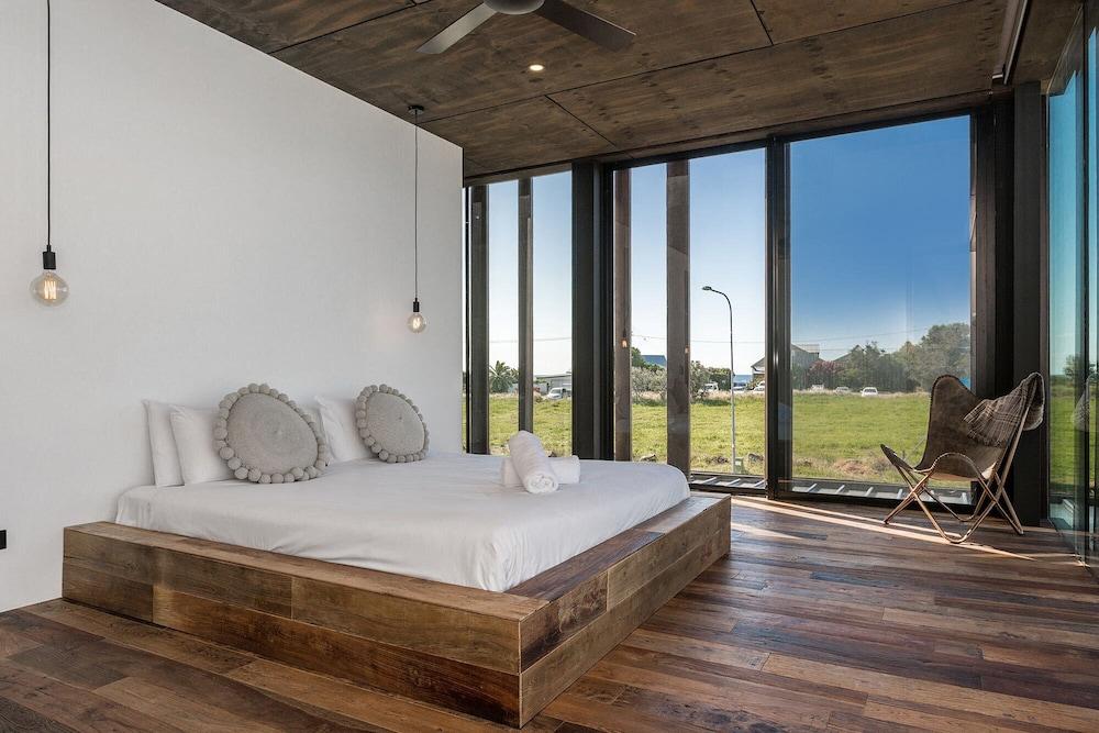 Your Luxury Escape - Beach Box Room