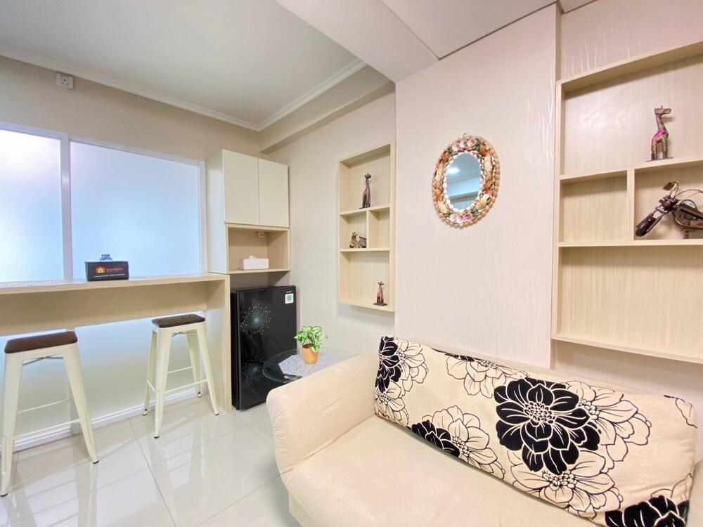 Brand New Lux and Glam 1BR Gateway Pasteur Apartment
