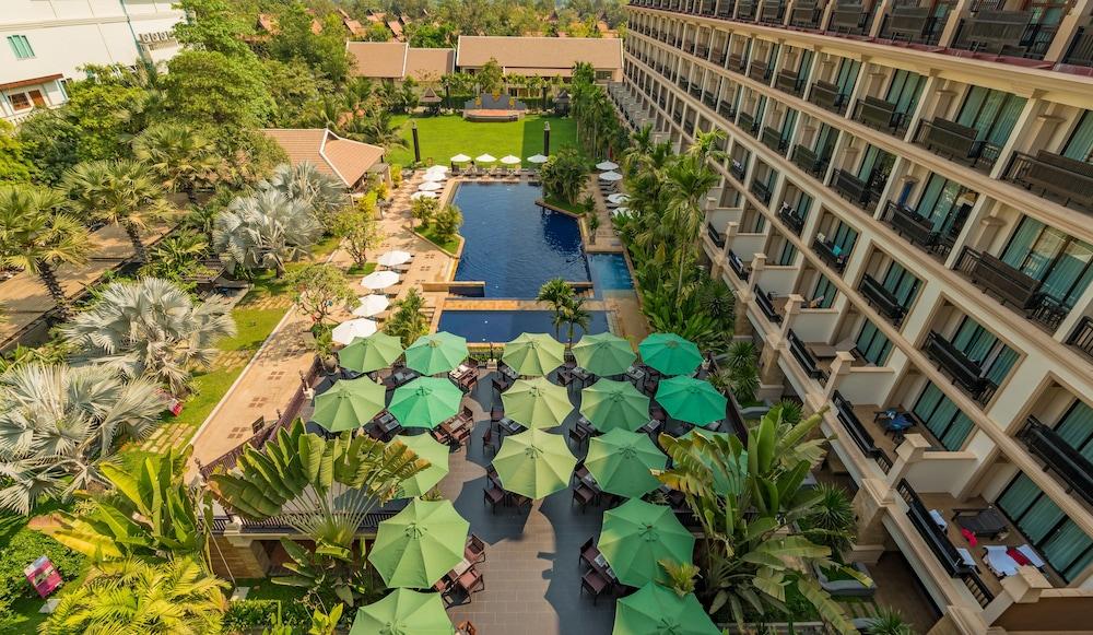 Angkor Miracle Reflection Club