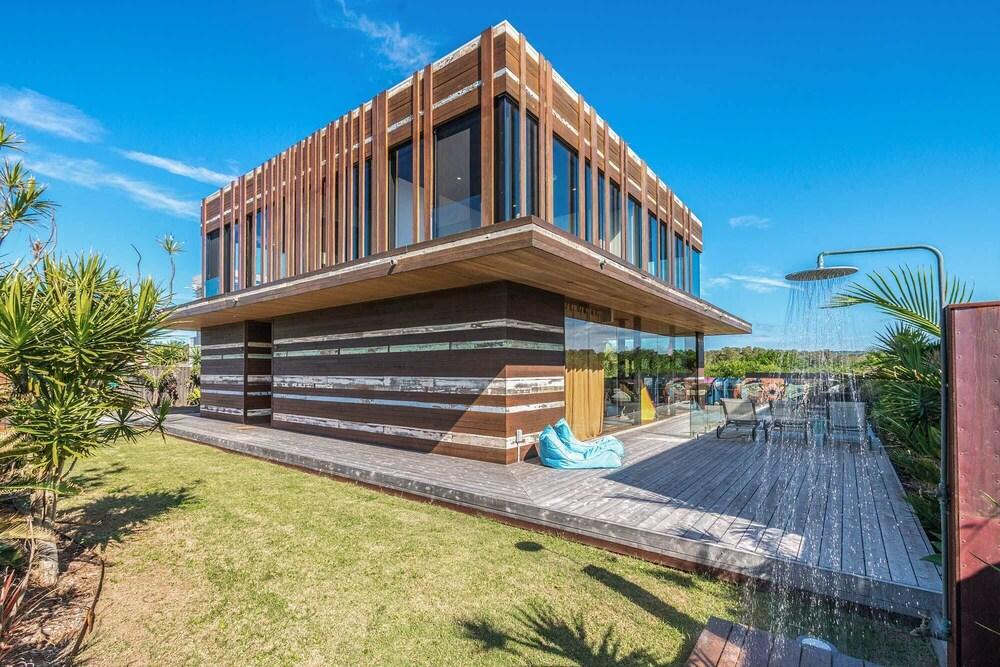 Your Luxury Escape - Beach Box Exterior