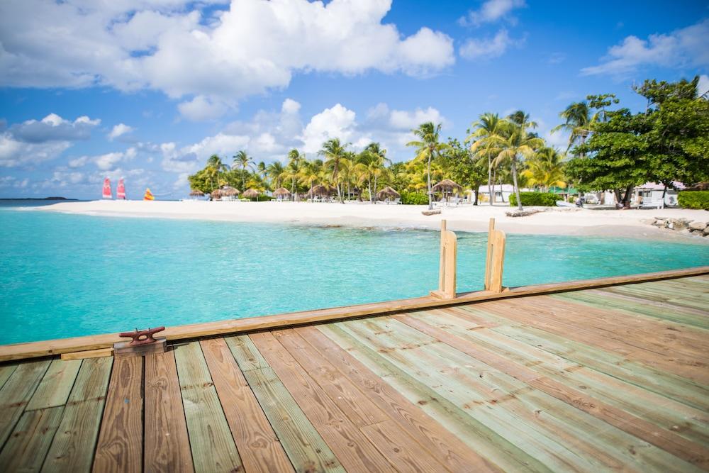 Palm Island Resort & Spa Exterior