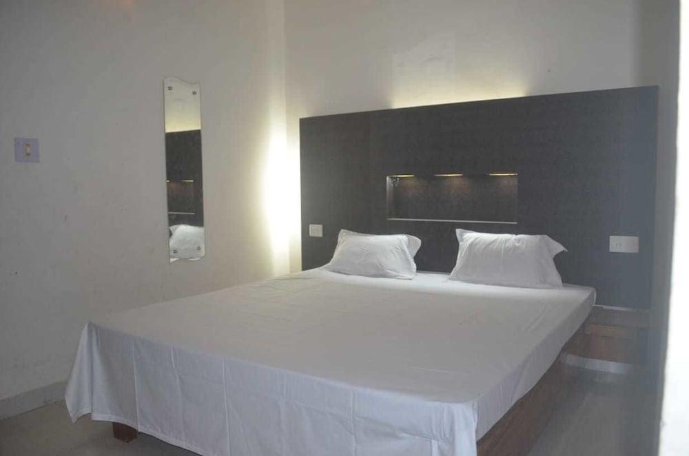 Hotel Vijay