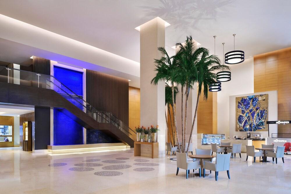 Mövenpick Hotel Jumeirah Beach - Lobby Lounge