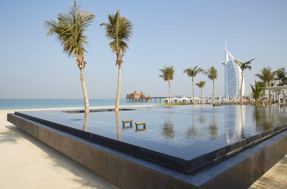 Jumeirah Dar Al Masyaf - Infinity Pool
