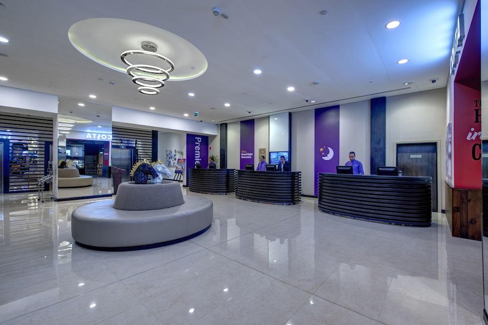 Premier Inn Dubai Ibn Battuta Mall - Interior Entrance